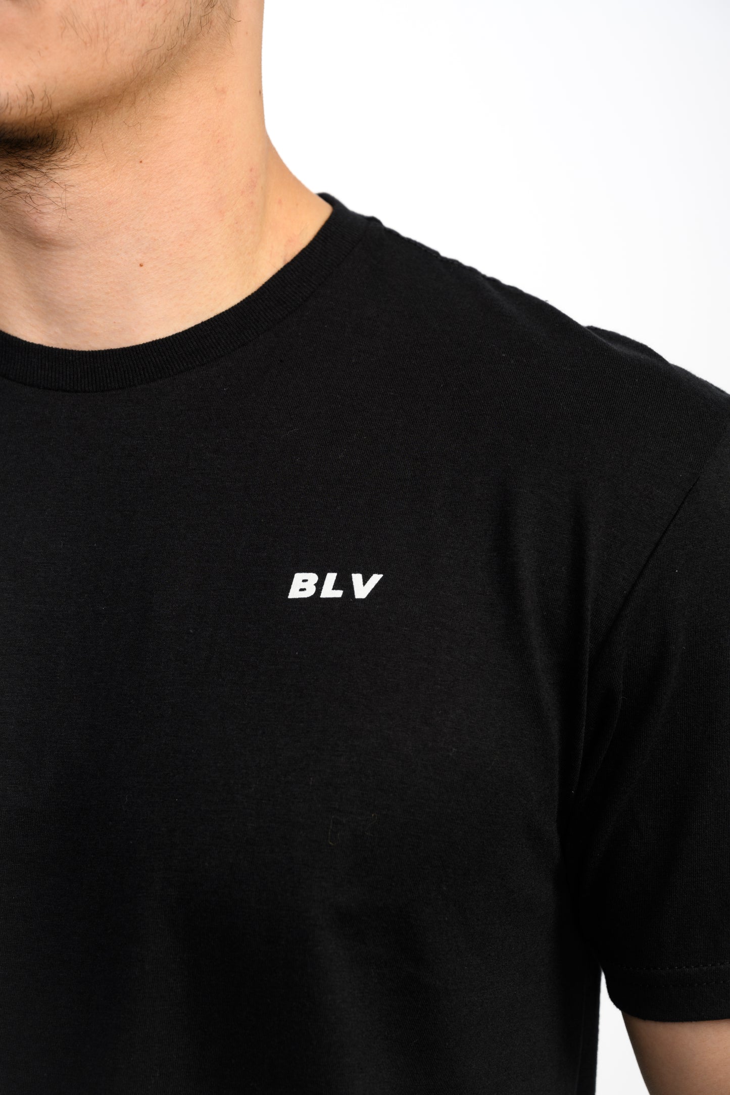 BLV ESSENTIALS TEE - BLACK